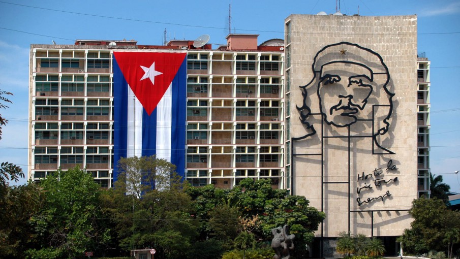Cuba: Hasta la victoria, siempre