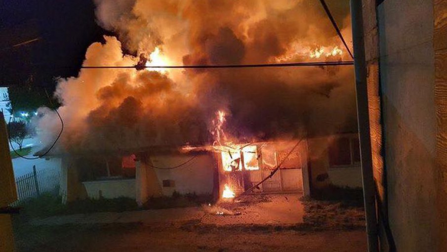 Incendio producido por autoproclamados líderes mapuches.