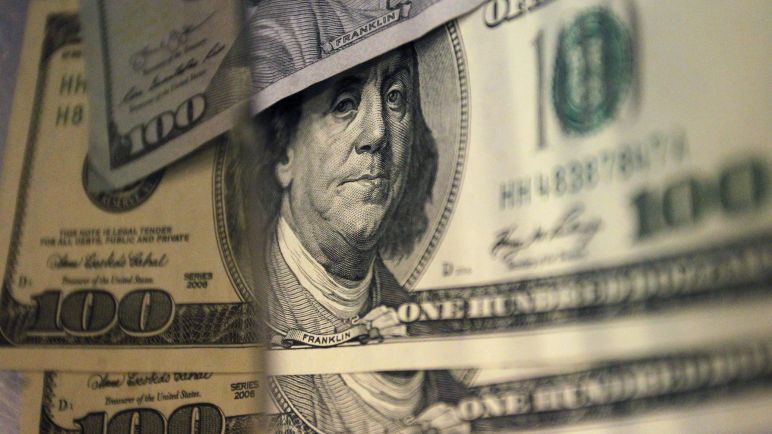 El dólar en Chile alcanzó su mayor nivel en más de 18 meses
