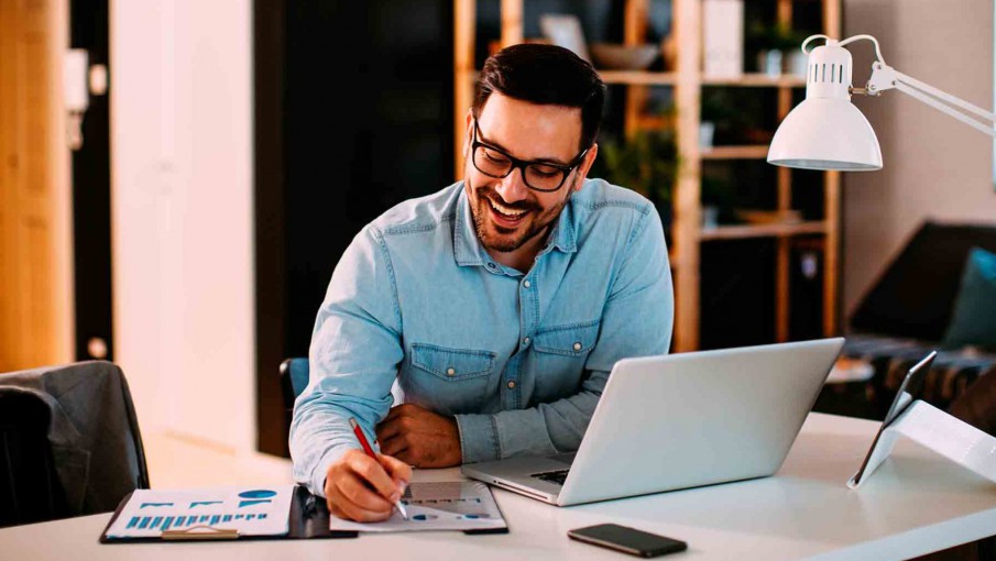 ¿Buscas empleo? Sueldos de hasta 6.700 euros a trabajadores españoles en este país de Europa 9 Merca2.es También buscan técnicos profesionales