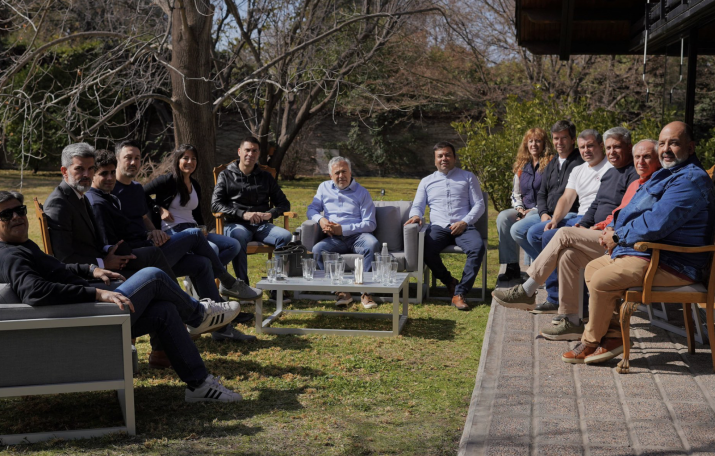 Relax de los aliados, tras la tensión.