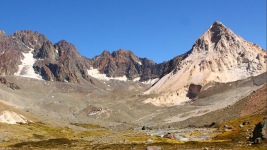 El Gobierno quiere cambiar la Ley de Glaciares: por qué es clave el “ambiente periglacial” en el debate